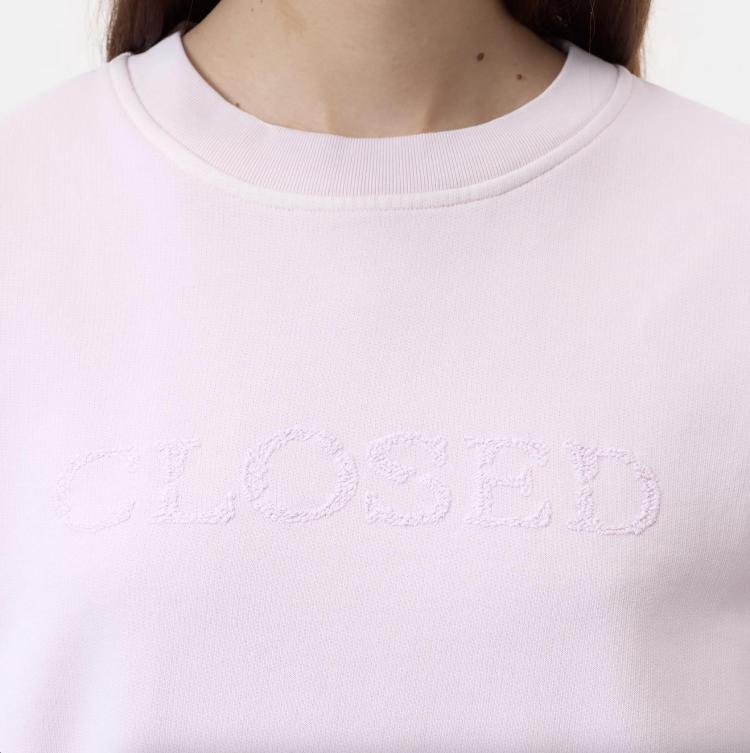 Closed - Logo crewneck