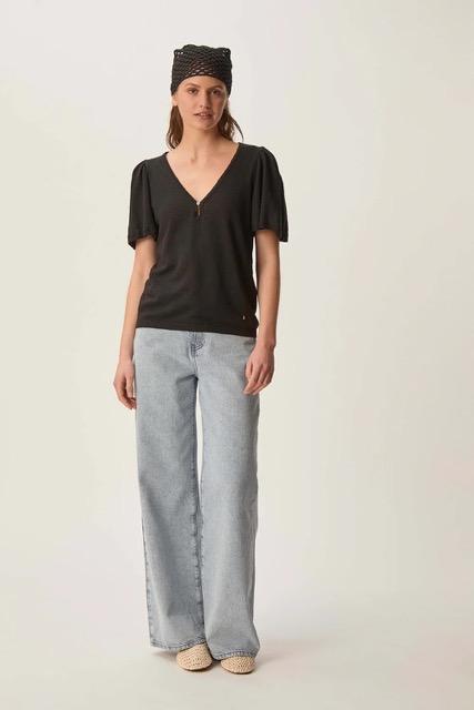 Des Petit Hauts - Brook
