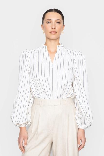 Camilla Pihl - Infinity