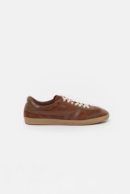Closed - Sneaker bruin