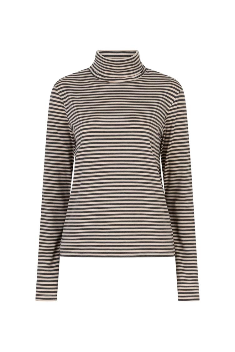 Ruby Tuesday - Cammi