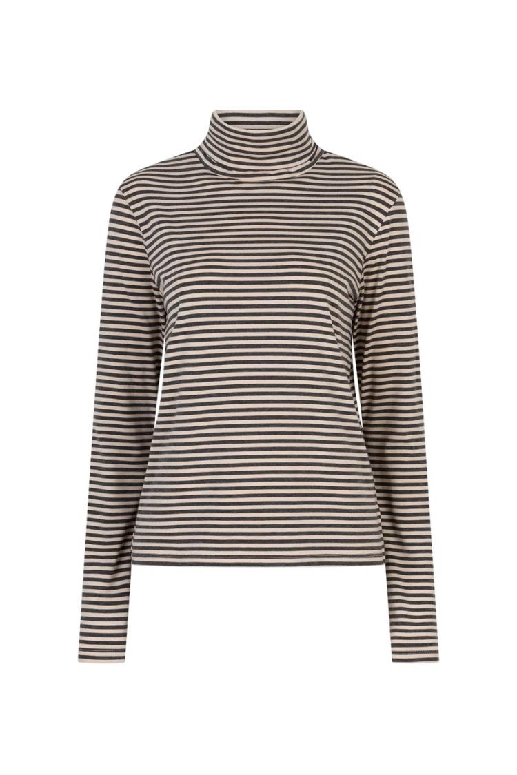 Ruby Tuesday - Cammi