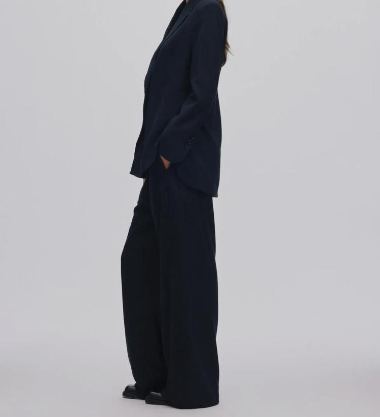 Rabens Saloner - Everdeen