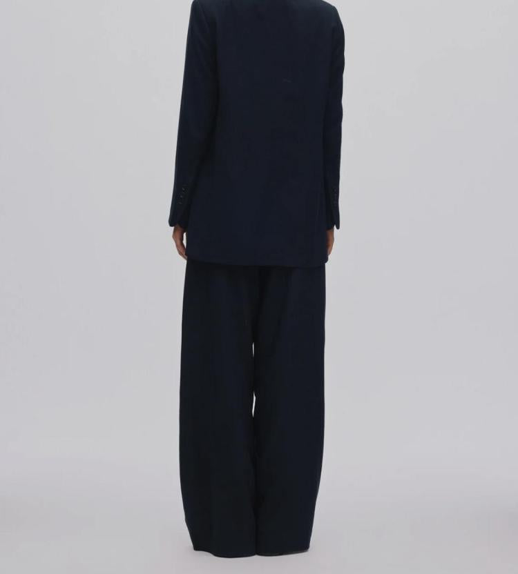 Rabens Saloner - Everdeen