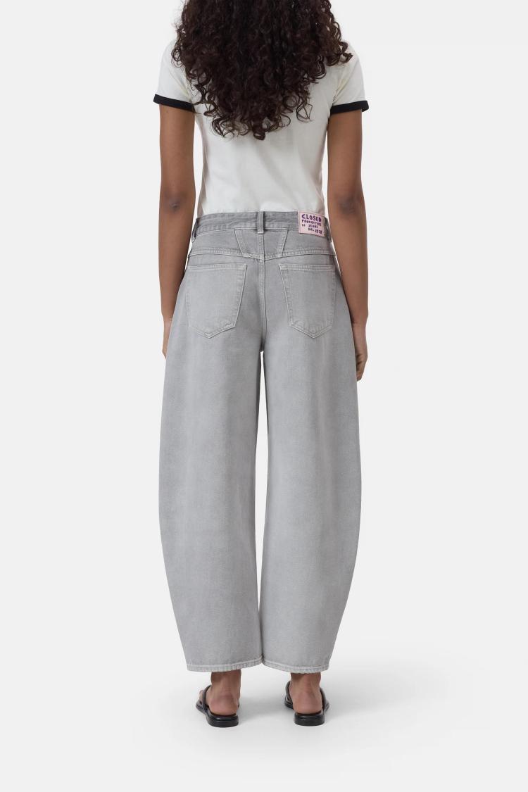 Closed - Jazzie