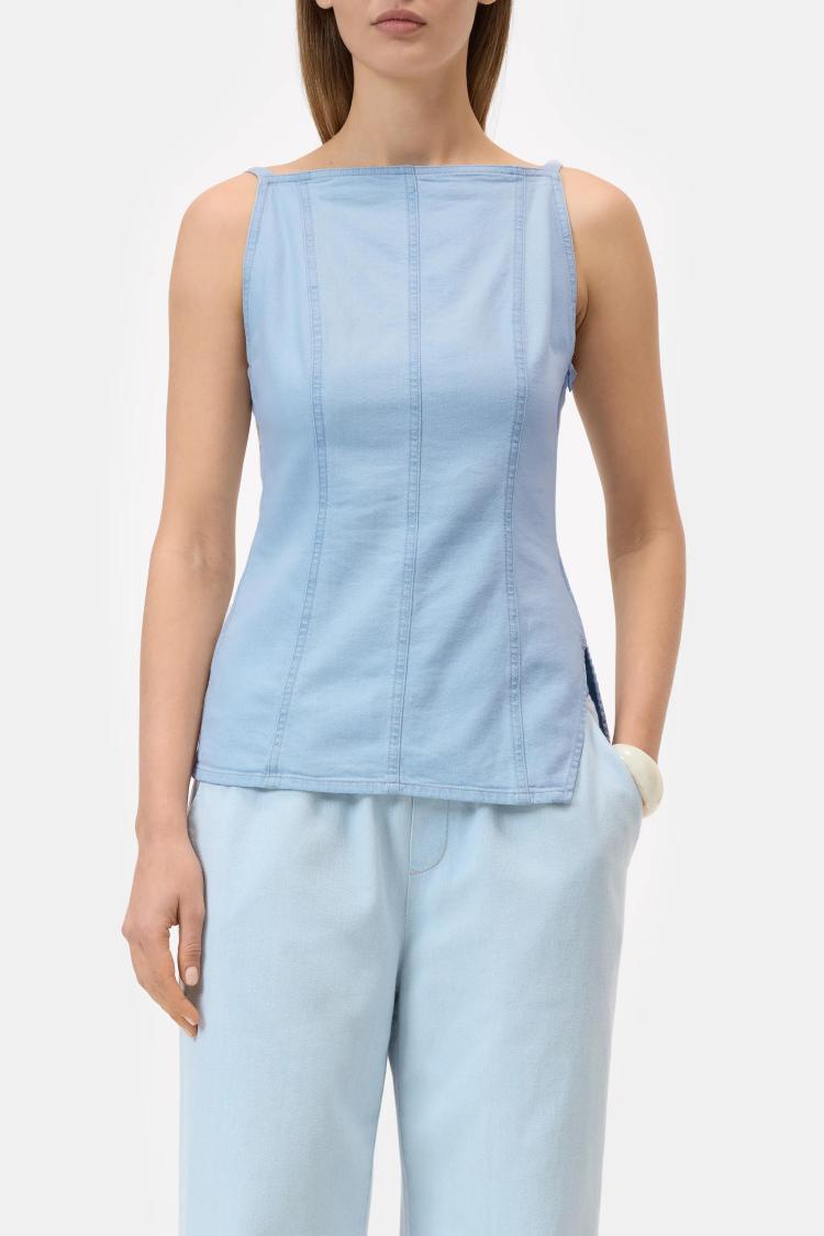Closed - strap top