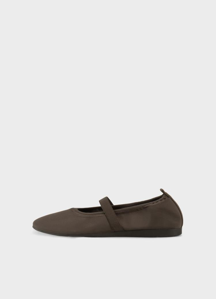 Vagabond Shoemakers - Hillary