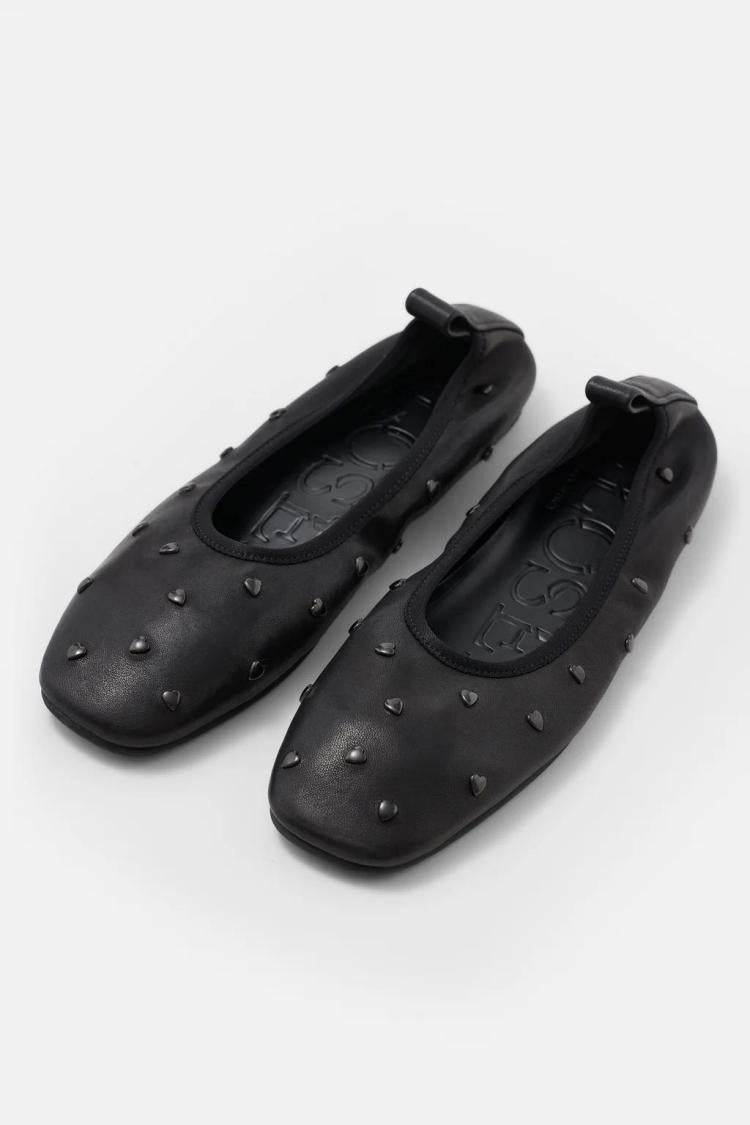 Closed - Ballerina black