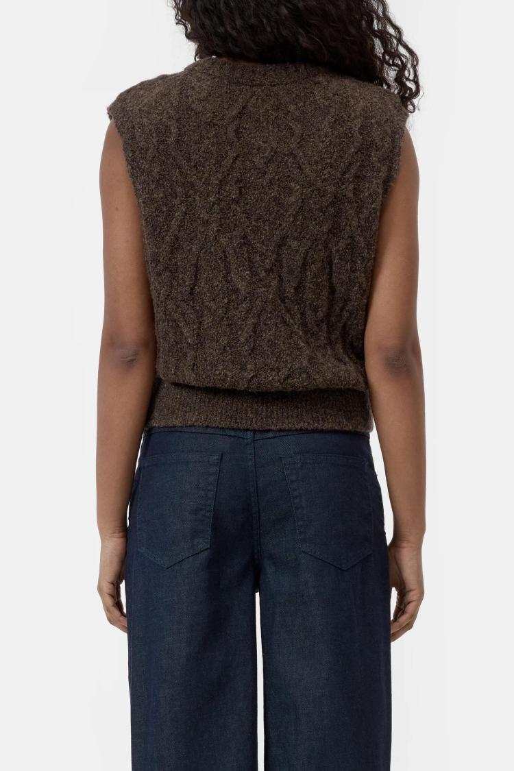 Closed - Crew neck vest