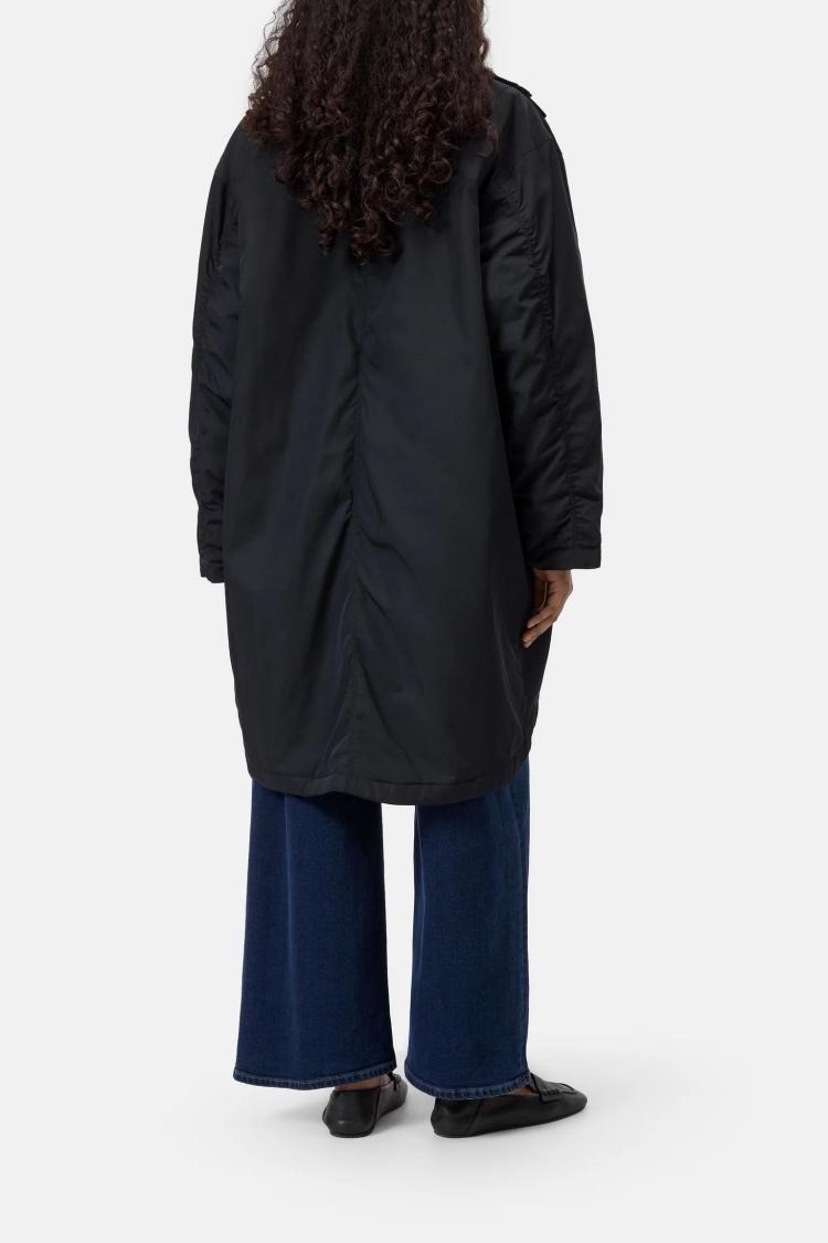 Closed - Minimal parka