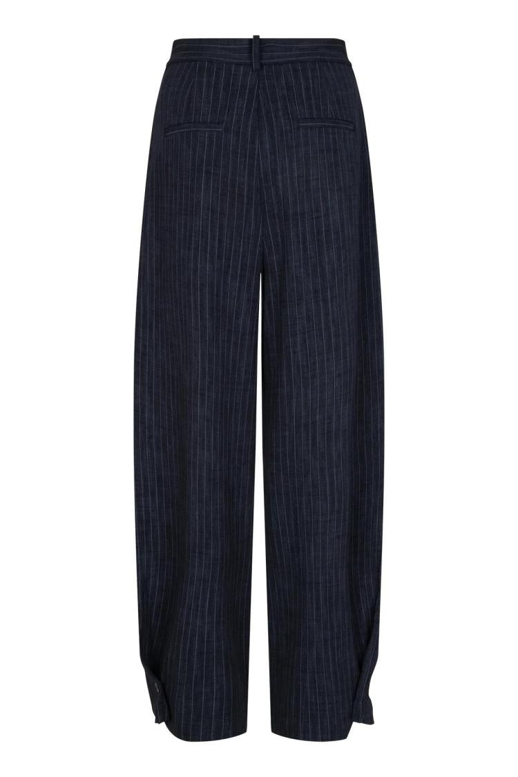 Ruby Tuesday - cirieze sculp pants