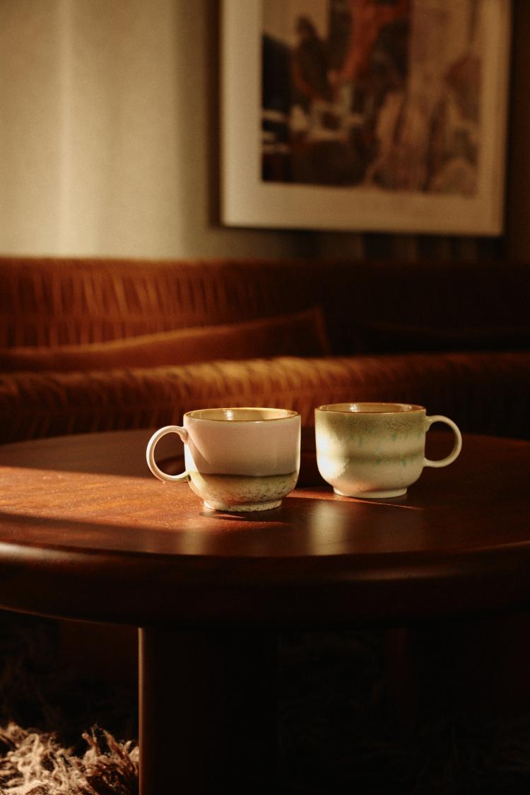HK Living - 70s ceramics: tea cups nova