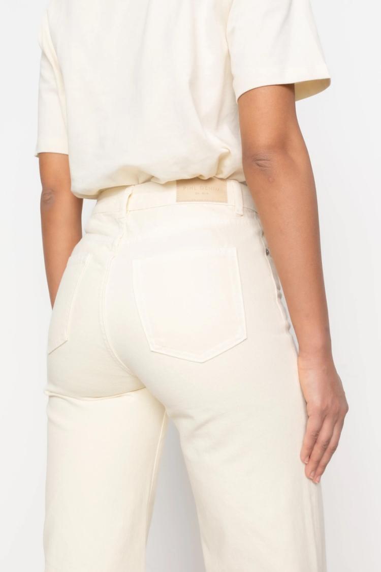 Camilla Pihl - Taylor