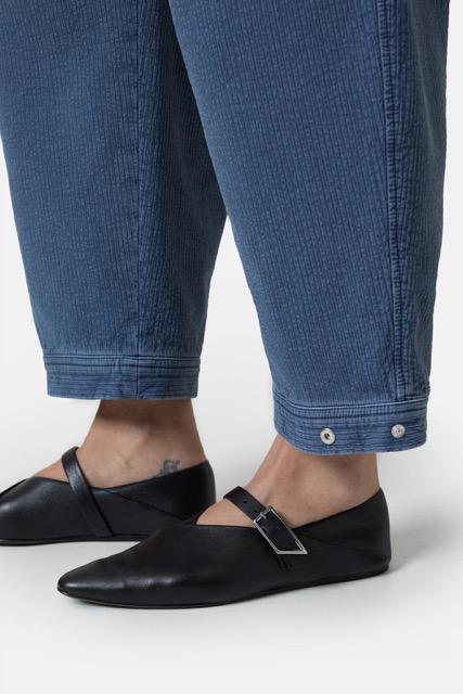 Closed - Rhannon broek