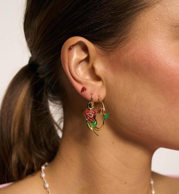 Anna+Nina - Roses are red