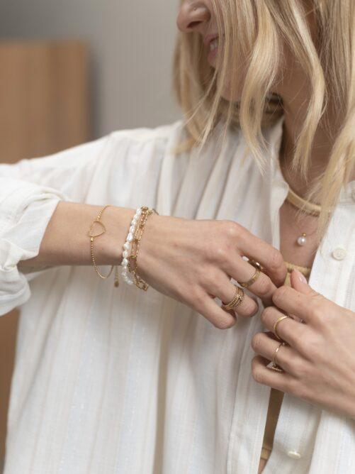 Ellen Beekmans - Armbandje met open hartje