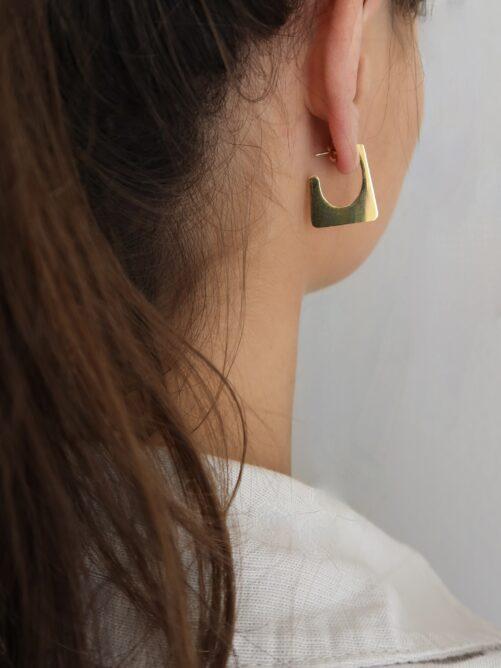 Ellen Beekmans - Hoekige platte oorbellen