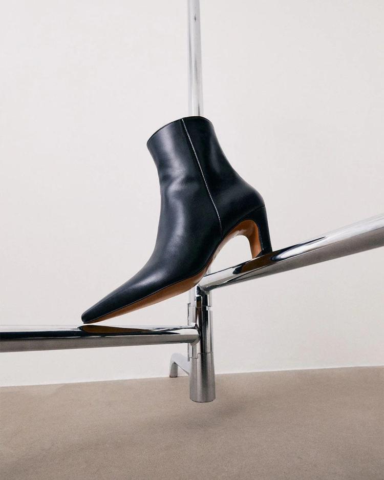 Flatterd - Xena Leather black