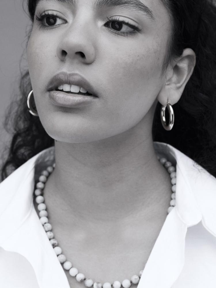 Ellen Beekmans - Dikke oorringen