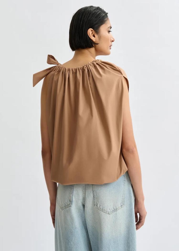 Essentiel  Antwerp - Jaylah