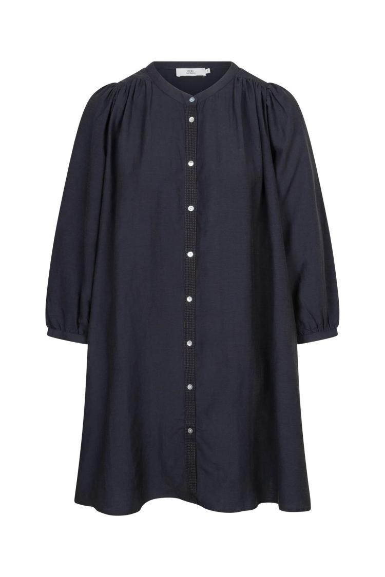 Ruby Tuesday - Illiese