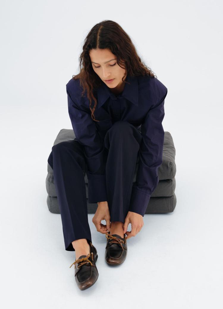 Vagabond Shoemakers - Hillary