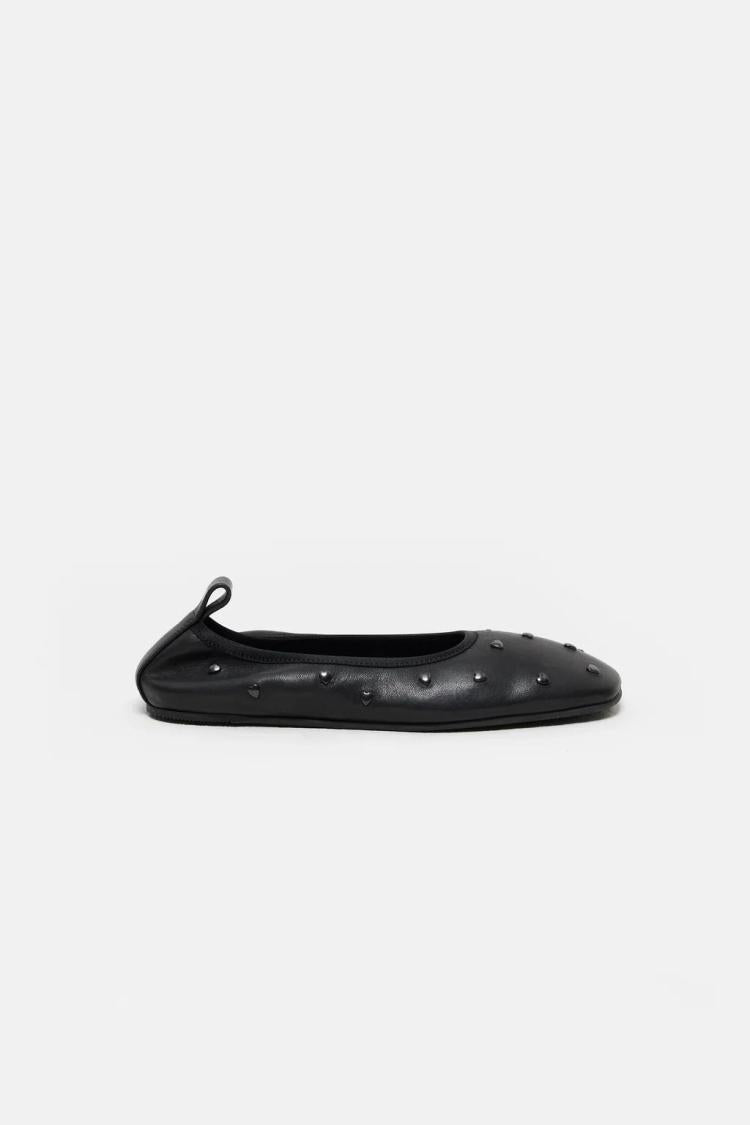 Closed  - Ballerina black
