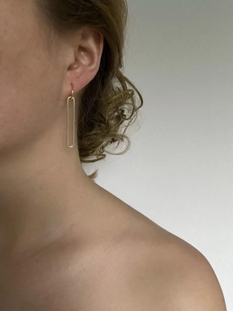 Ellen Beekmans - Oorringetjes met ovale hanger