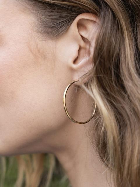 Ellen Beekmans -  Golden hoops M