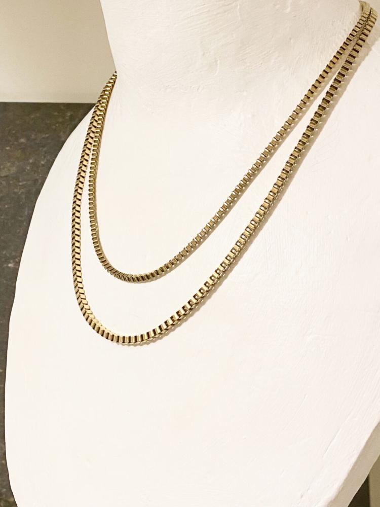 Ellen Beekmans - Ketting met vergulde blokschakel