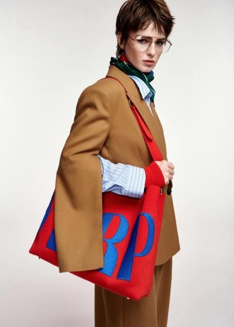 Essentiel Antwerp - Kendra