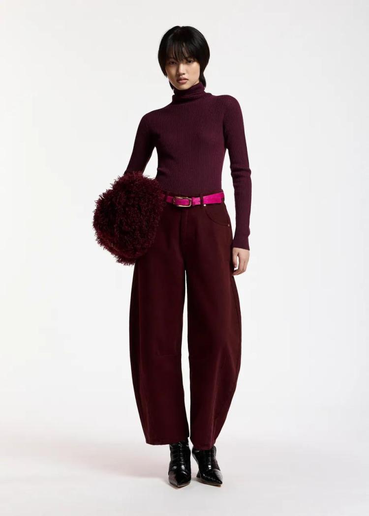 Essentiel Antwerp - Kokos colour denim barrel leg