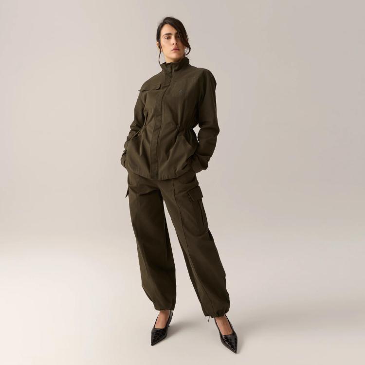 Lois - Nuria Raw